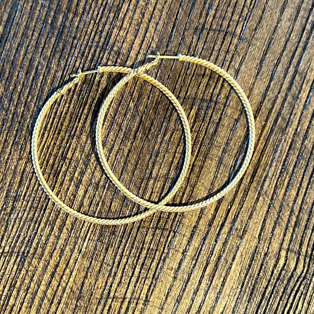 Authentic David Yurman 2” Gold Cable Hoop Earrings 18k Yellow Gold.
